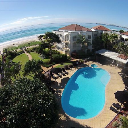 Golden Riviera Absolute Beachfront Resort Gold Coast Dış mekan fotoğraf